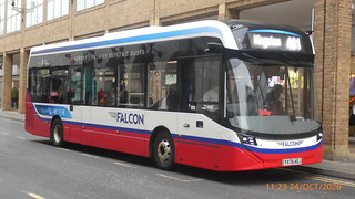 Photo of Miro, YX76 KEJ